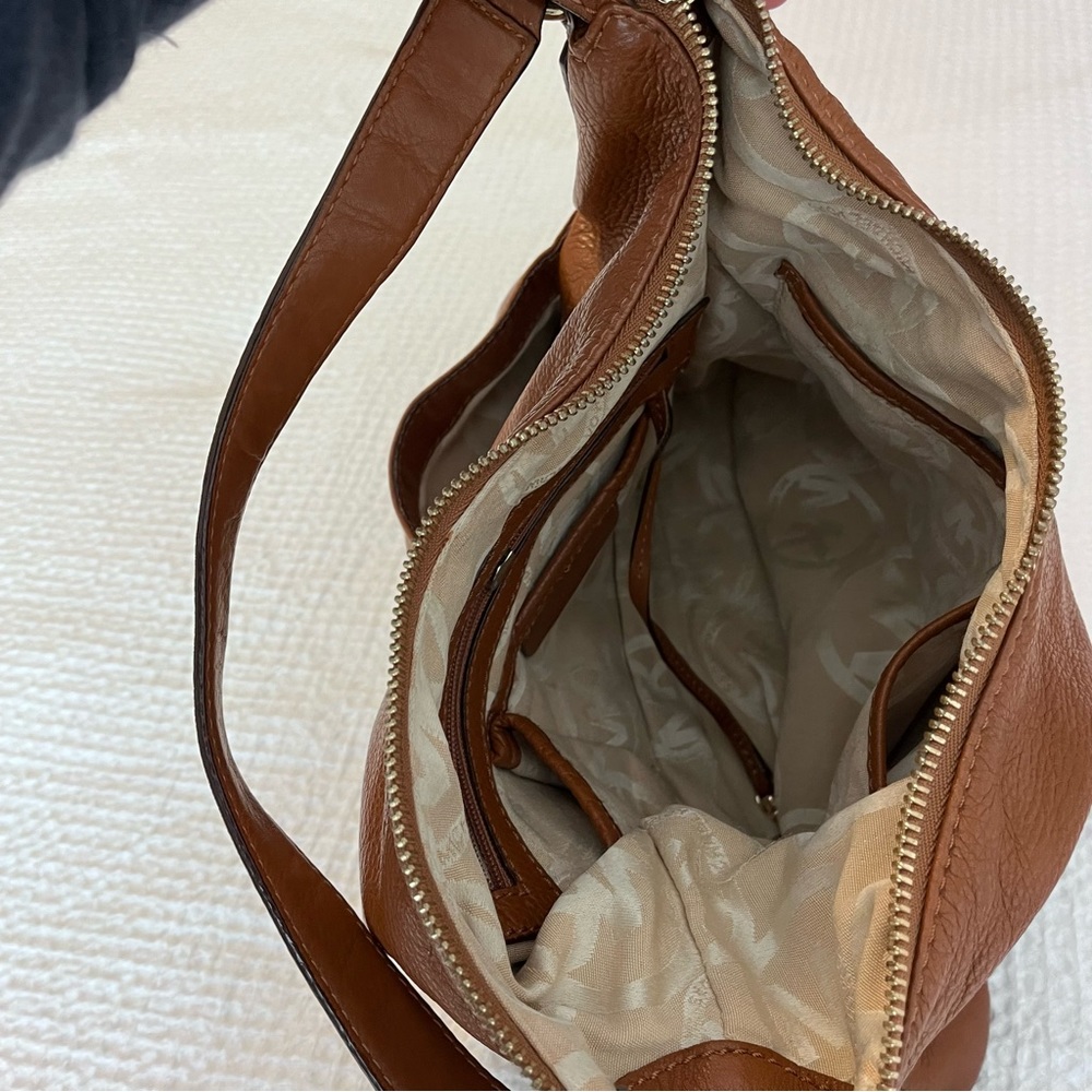 Tan Michael Kors Handbag - Picture 10 of 16